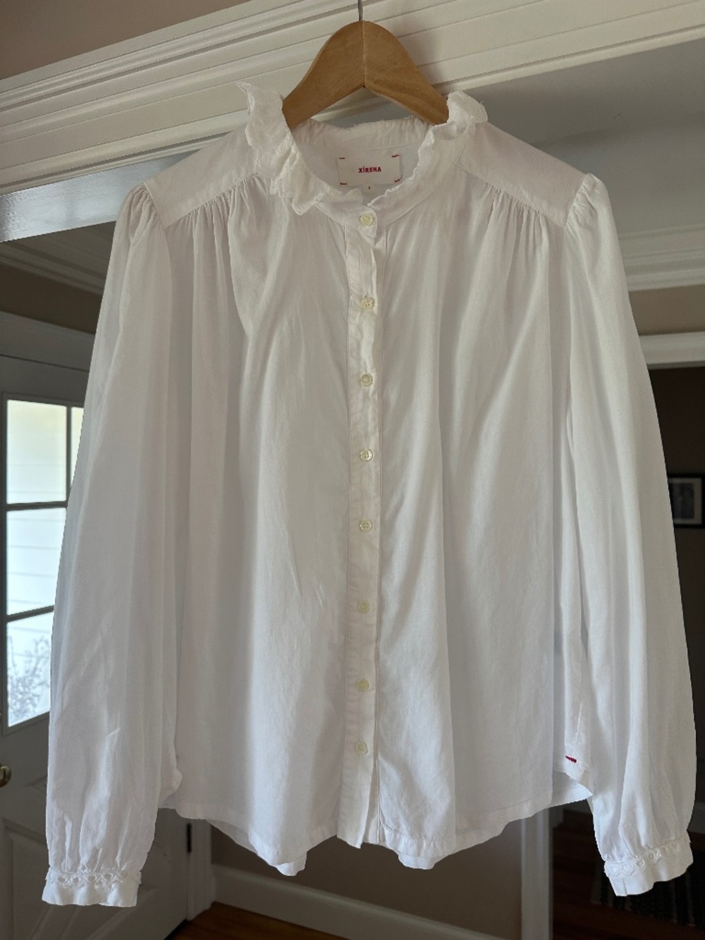 XIRENA Long Sleeve Button Down Blouse Top in White Size Small
